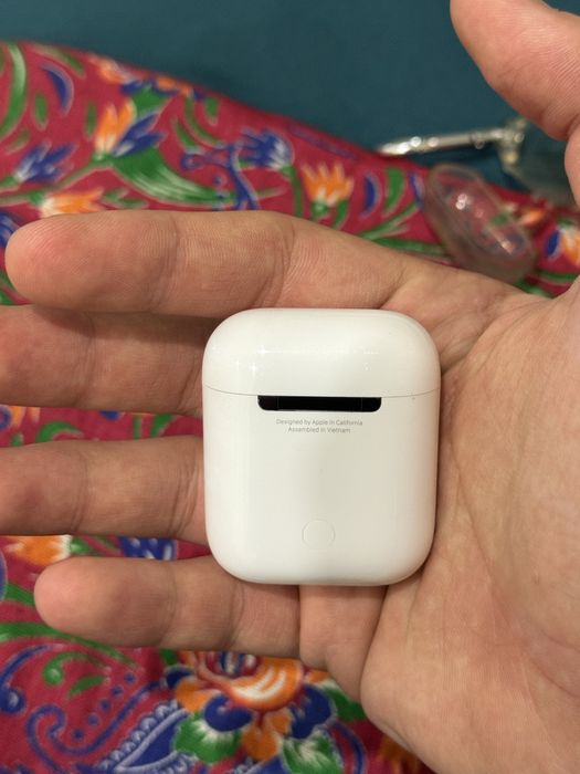Продам наушкики Airpods
