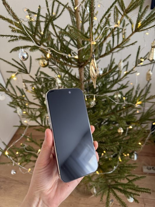 Продам Iphone 16 pro 512 gb