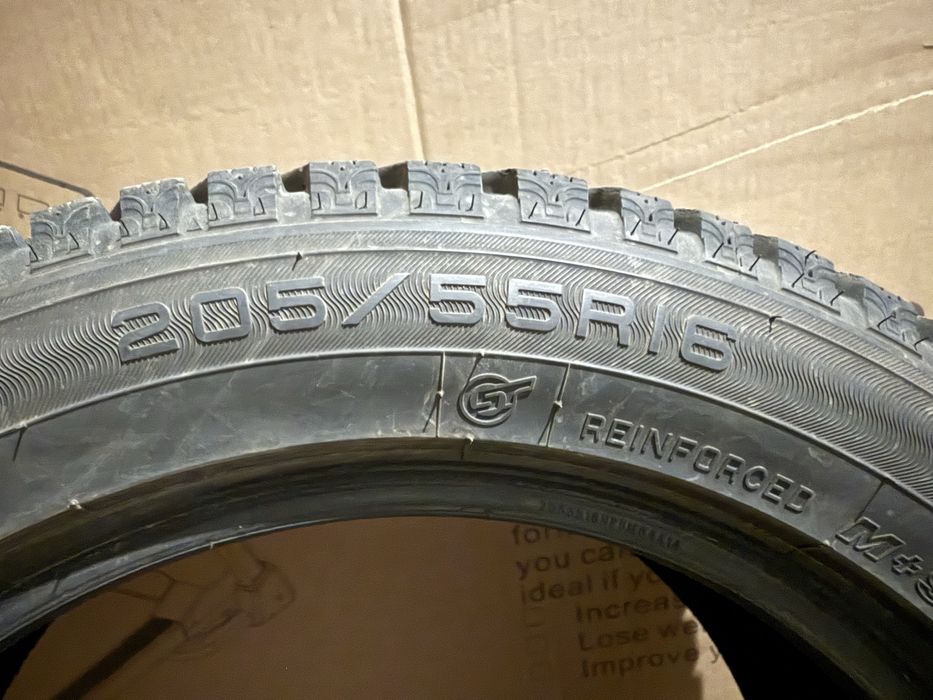 Продам Резину MAXXIS