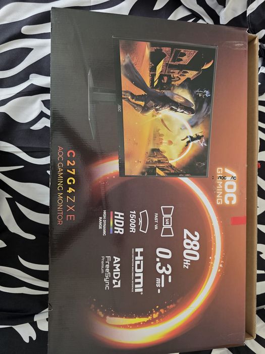 Monitor AOC 240hz  0.3 ms gaming display port și hdmi