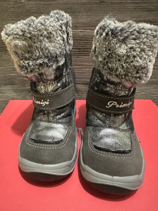 Сапоги для девочки бренда Primigi