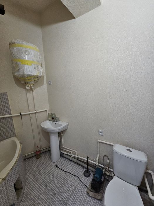 2 Xonali kvartira SOTILADI