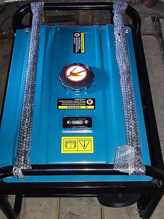 Продам бензиновый генератор