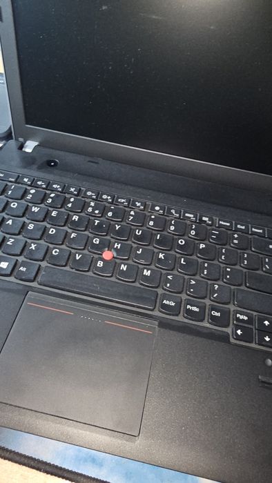 Laptop lenovo cu i5 in stare foarte buna