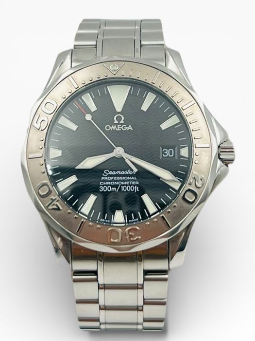 Omega SeaMaster 300m мъжки часовник в перфектно състояние