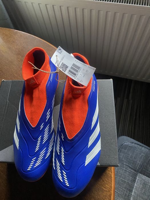 Crampoane  Adidas 42 noi
