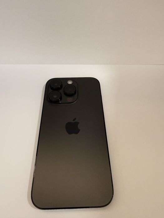 Iphone 14 Pro 256 GB functioneaza perfect.