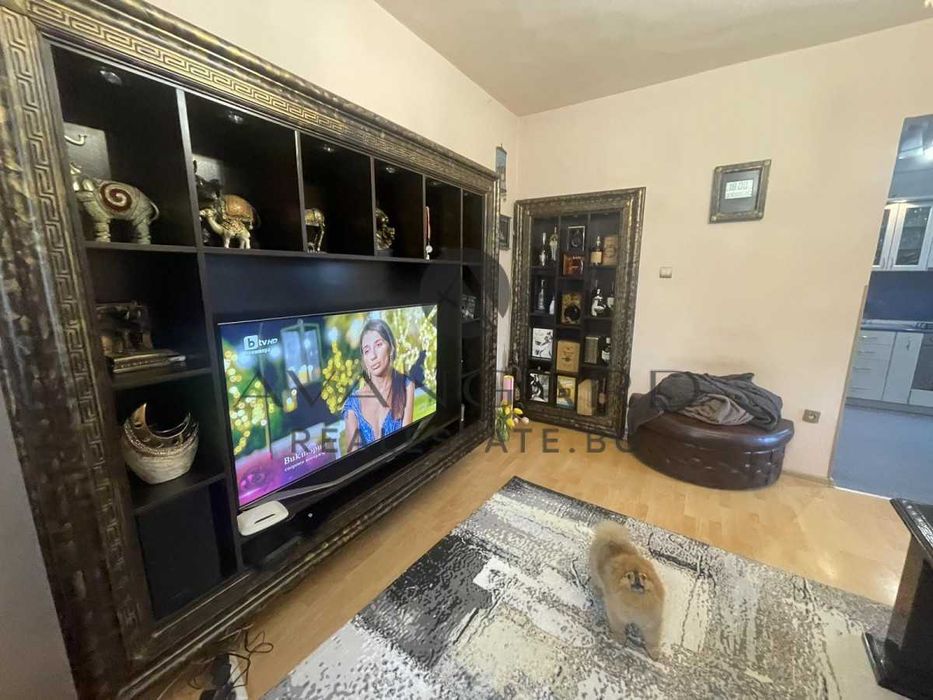 Продава се Четиристаен апартамент в Пловдив, Център - 153 кв.м за 1746 €/кв.м - Снимка #2