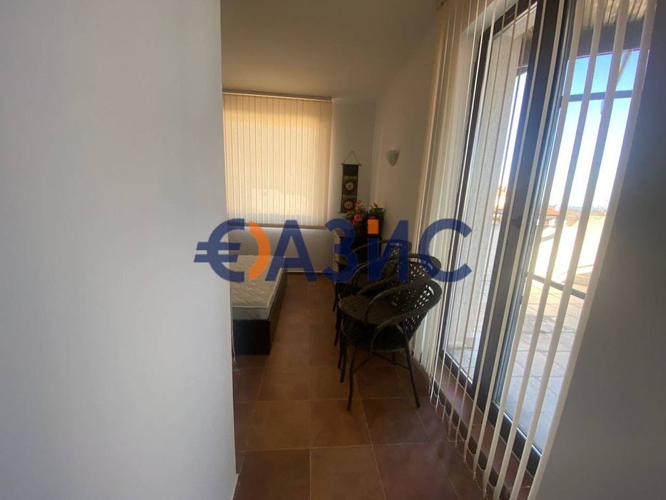 Продава се Двустаен апартамент в с. Кошарица, Област Бургас - 71 кв.м за 464 €/кв.м - Снимка #8