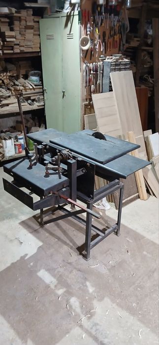 3 операционна дърводелски машина