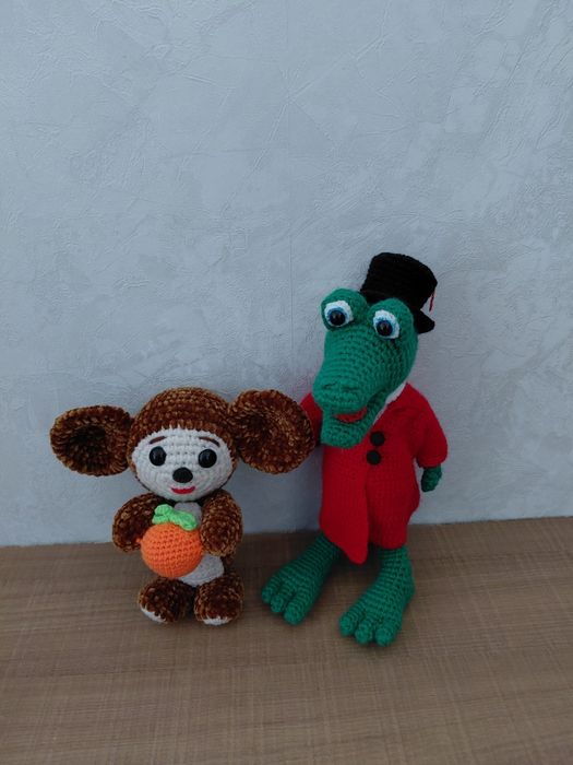 Чебурашка и крокодил Гена