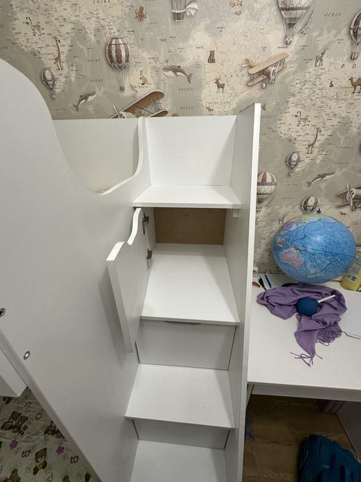 Двухярусный кровать