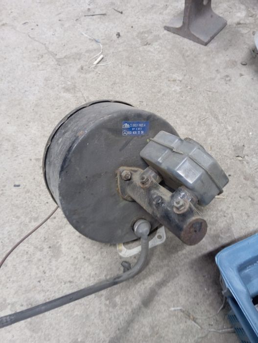 Тормозной вакуум Mercedes 602