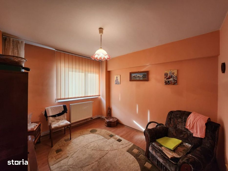 Apartament de vanzare 4 camere - Negru Voda