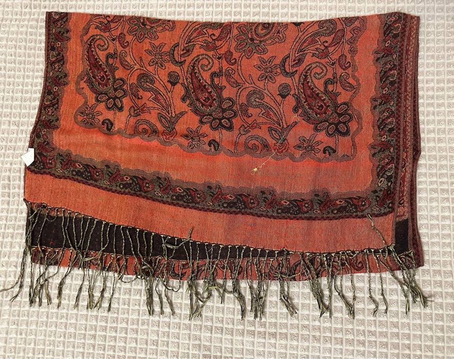 Шарфы, платки женские