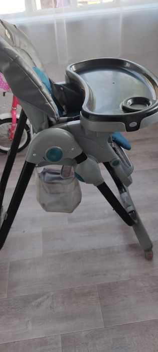 Стульчик для кормления ребенка