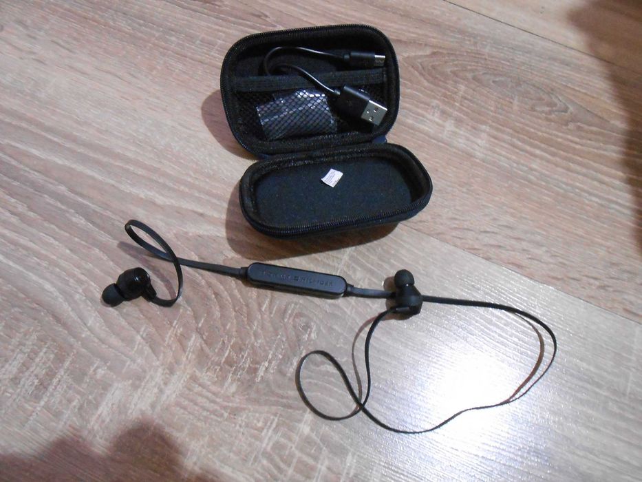 căști JABRA  si TOMMY