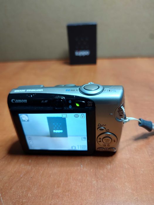 Aparat foto Canon Ixus 800 IS complet card husa incarcator