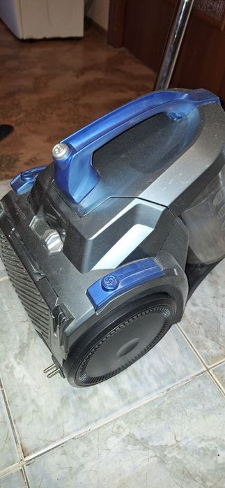 Пылесос б.у. Midea