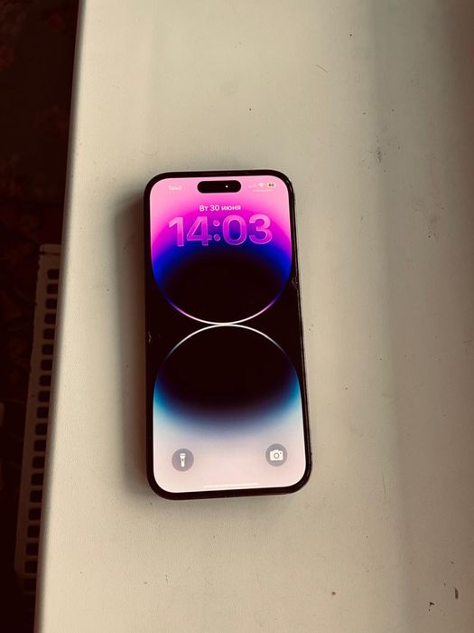 iphone 14 pro.