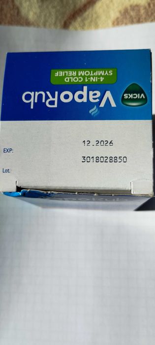 VICKS VapoRub - 100 g  / 50 g
