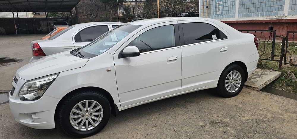 Срочно продам кобальт 2014гАвтомат Газ-Метан