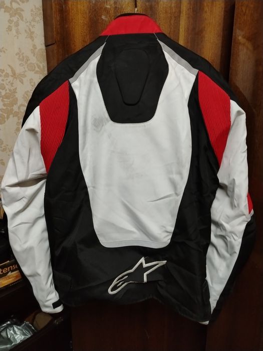 Мото яке Alpinestars