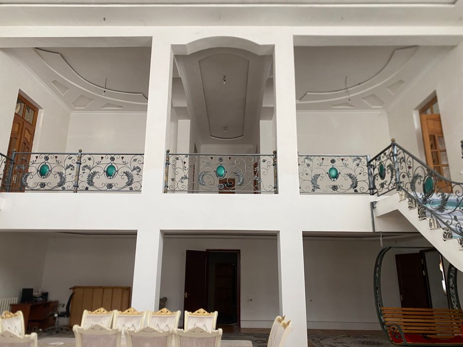 O’rta Saroy, O’rta chirchiq tumanida Hovli uy sotiladi. Продаётся дом