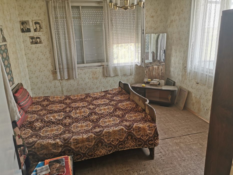 Продава се Четиристаен апартамент в Хасково, Куба - 110 кв.м за 644 €/кв.м - Снимка #2