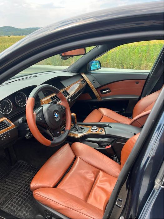 BMW E60 530d M-Paket – Echipare unică / Piele Cognac / HUD / Trapă / Logic7