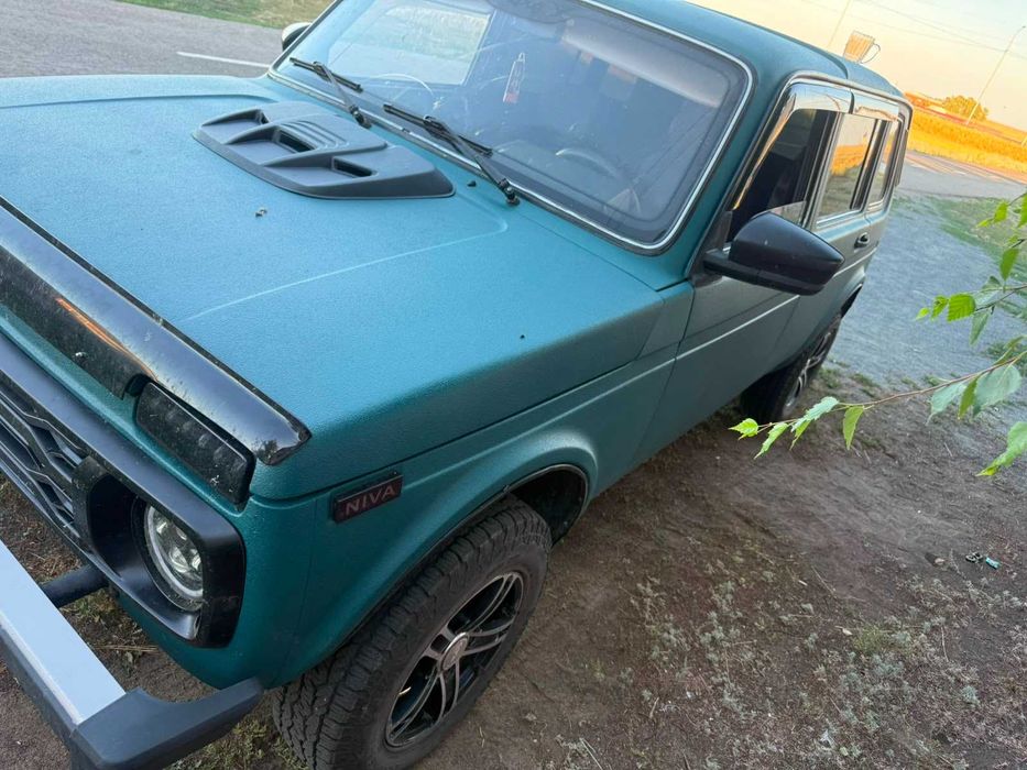 Продам ниву  2131