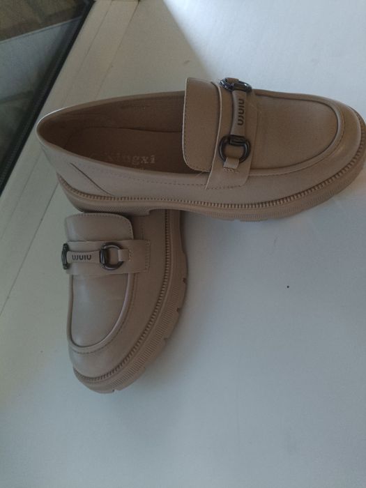 Продам женские лоферы