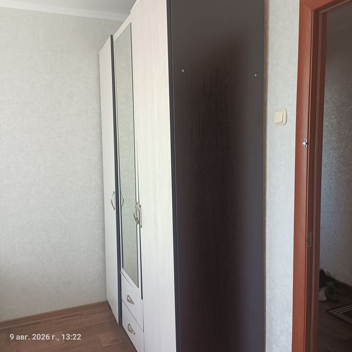 Продам 2 мебеля для спальни-детской