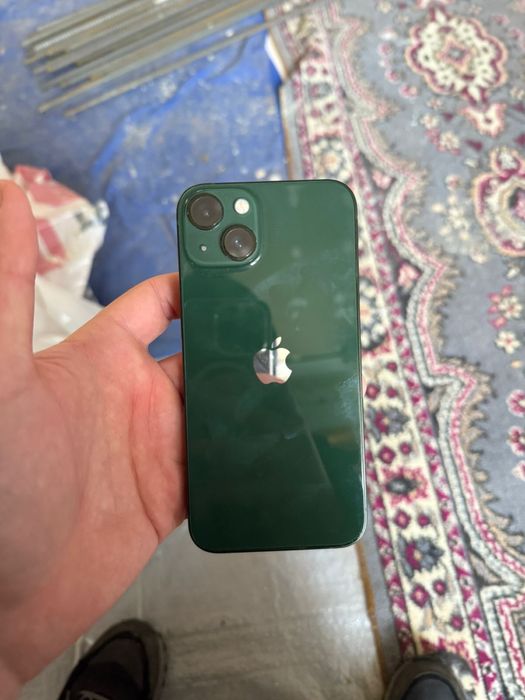 Продам айфон 13 идеал надо срочно продать