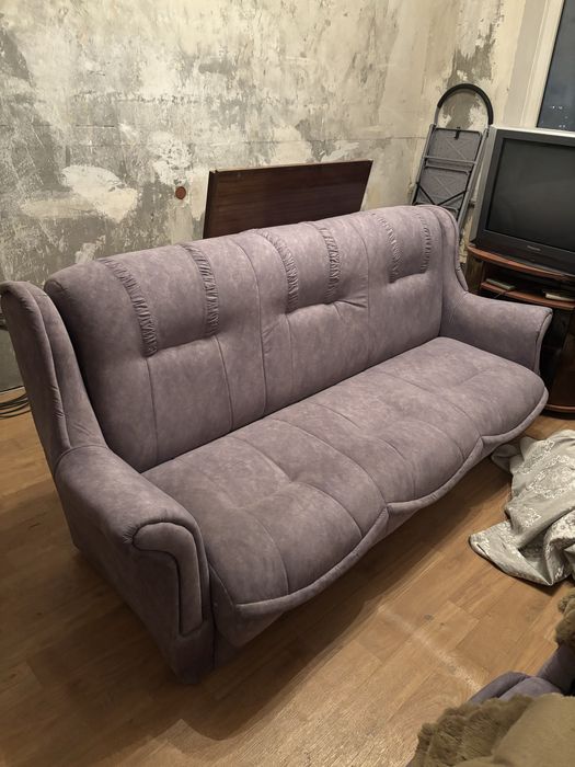 Диван и два кресла