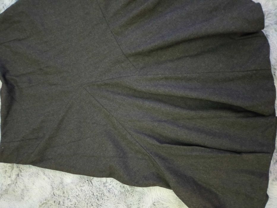 Fusta 100% lână 42 L