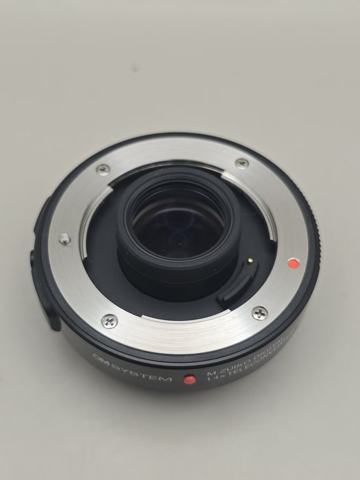 OM System MC-14 Teleconvertor 1.4x Montura MFT