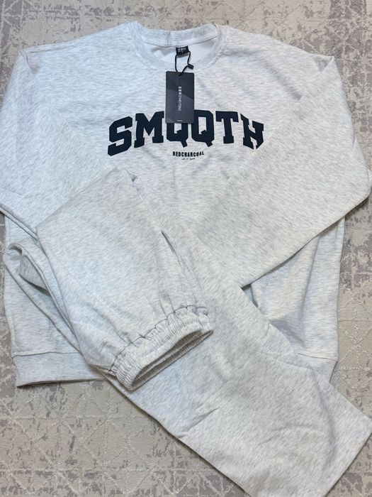 Продам новый спортивный костюм Уни