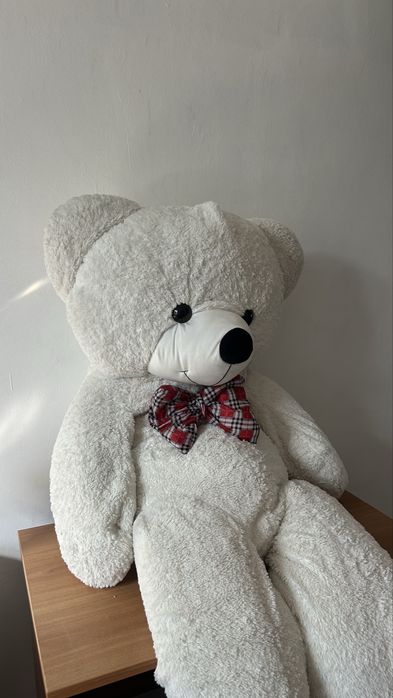 Продам плюшевого мишку за 3000тг, срочно.