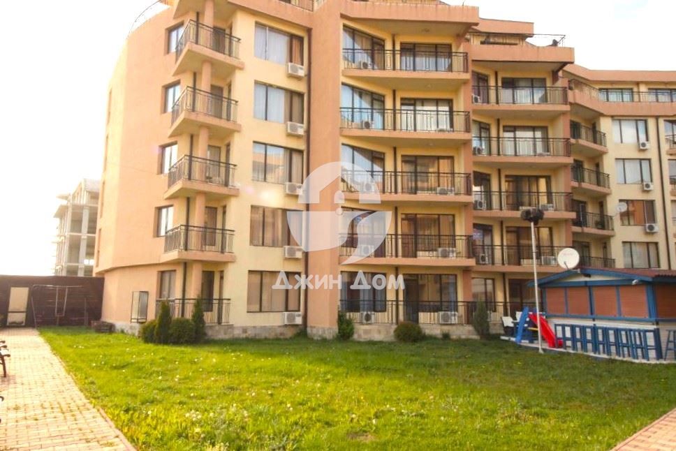 Двустаен апартамент с ГЛЕДКА ПЛАНИНА в к-с “Сий Грейс”, Слънчев бряг