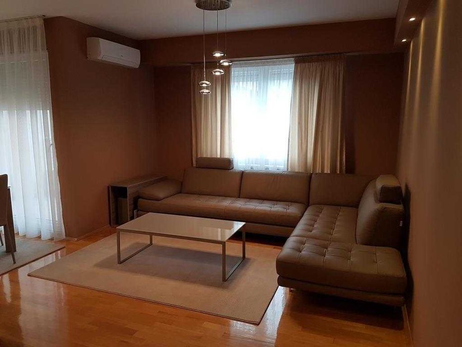 Дава се под наем Тристаен апартамент в Бургас, Център - 85 кв.м за 280.5 € - Снимка #6