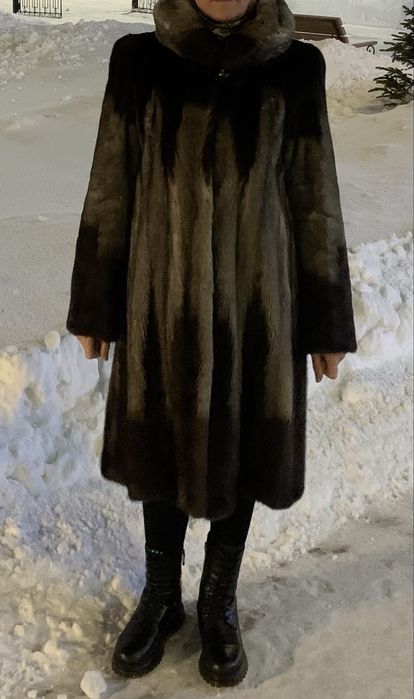 Продам норковую шубу