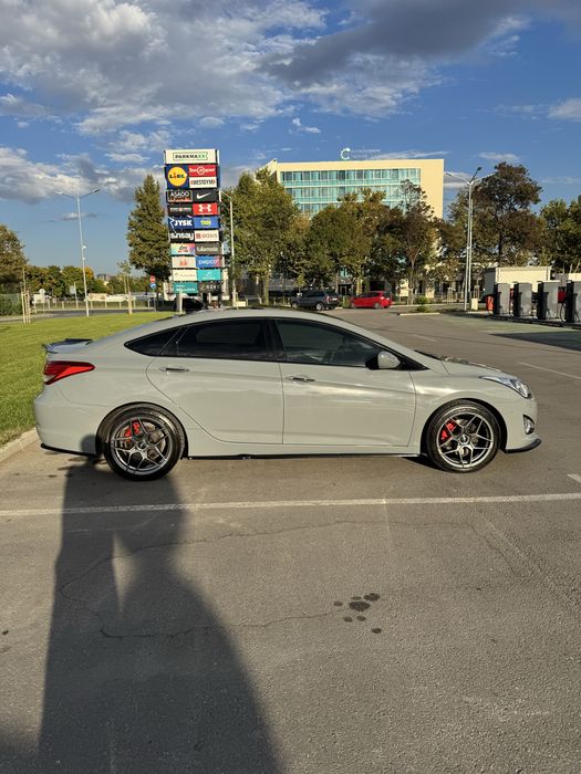 Hyundai i40 Фул екстри