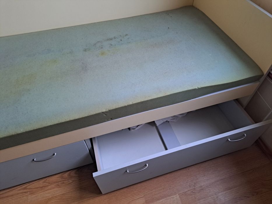 Единично легло- запазено