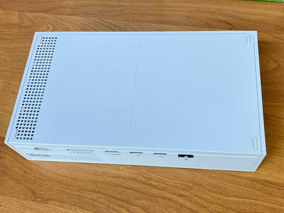 Microsoft Xbox Series S 2 Геймпада