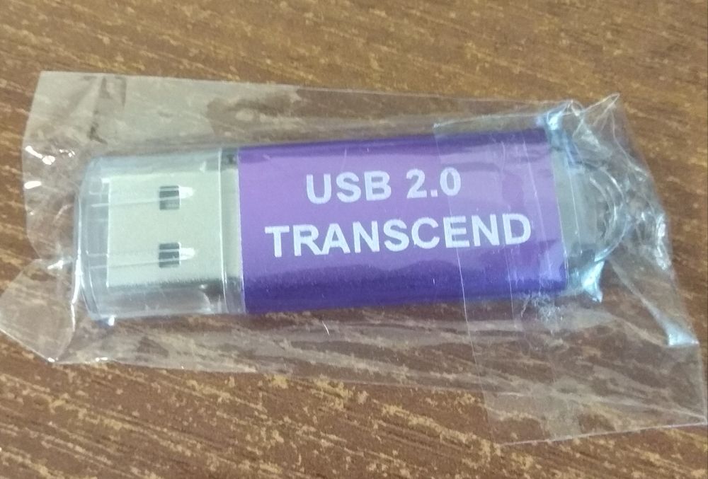 USB Флешка 32гб.