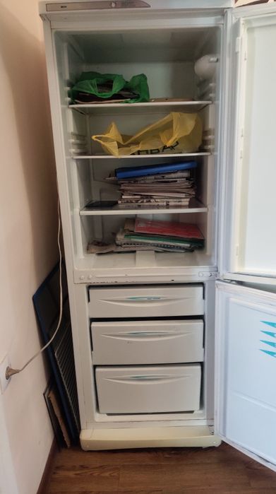 Холодильник STINOL