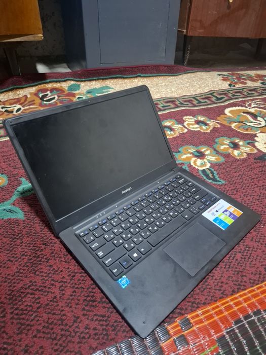 Notebook sotiladi srochna