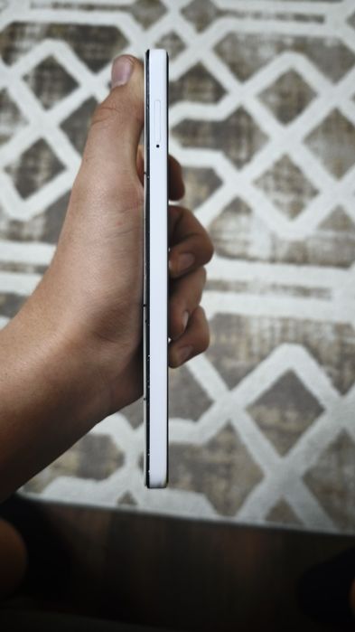 Tecno Camon 19 Pro Mondrian edition Обмен