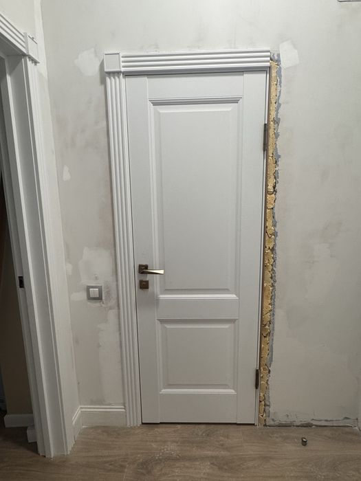 Двери б/у межкомнатные